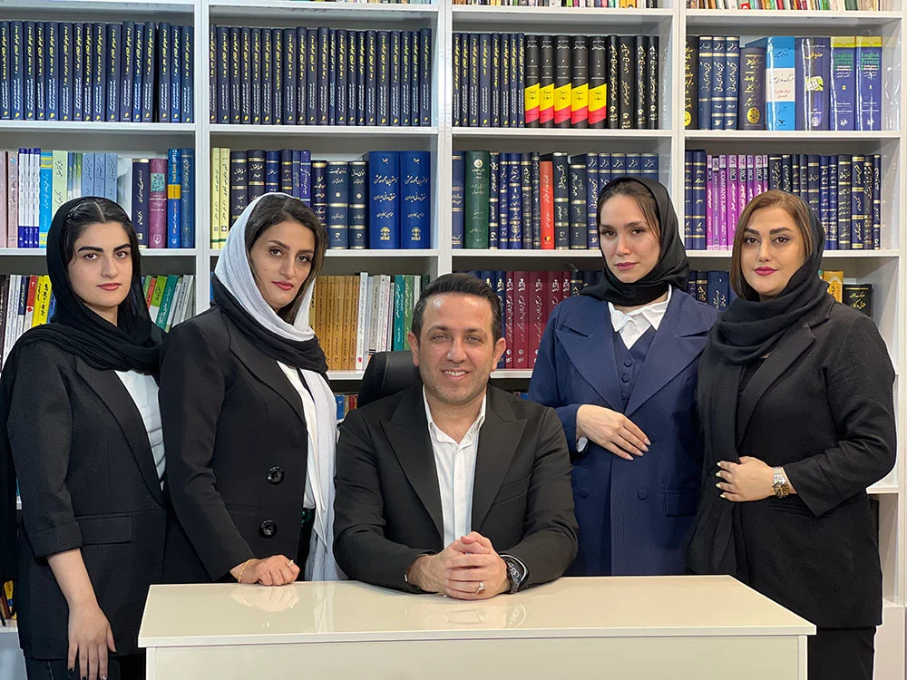 تیم حقوقی وکیلان قرارداد